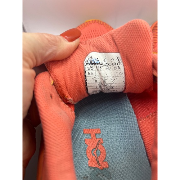 Hoka Bondi 7 Women Coral‎ Yellow Running Shoes Sz 5.5 - Picture 7 of 8